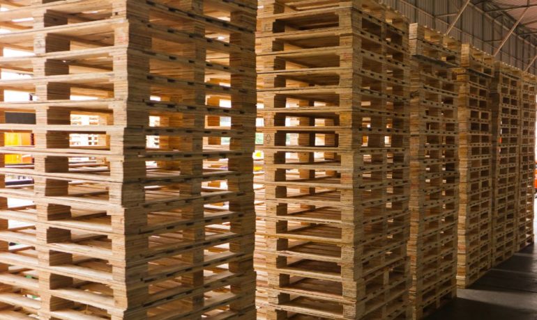 How Pallets Keep the Supply Chain Moving