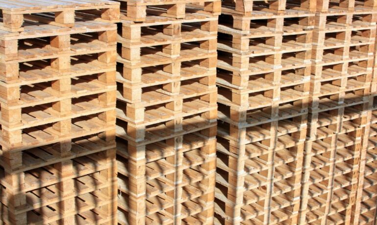 The Benefits of Investing in Used Pallets
