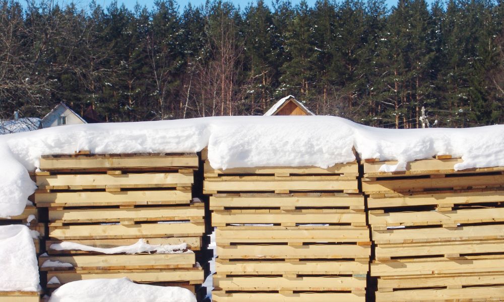 Tips To Protect Your Pallets From Cold Weather