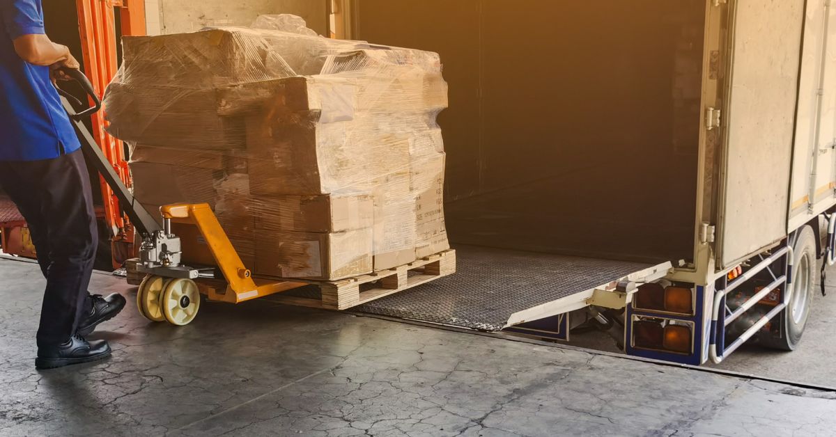 How To Extend the Lifespan of Your Wooden Pallets